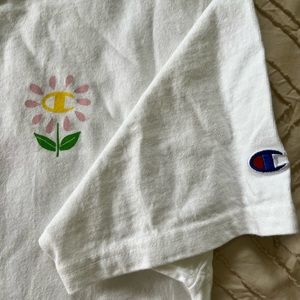 Champion Tee with flower